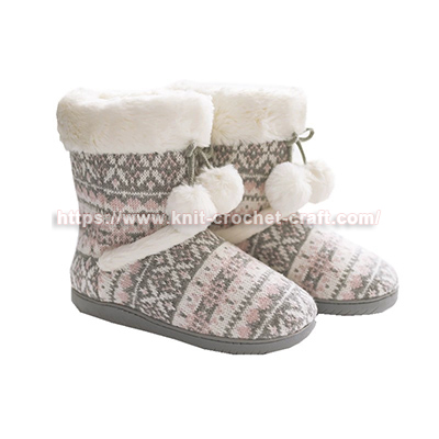 Knitted Nordic-style winter slippers, thick and warm, soft-soled and slip-free. Waterproof, durable, with a touch of fur—cozy steps for your home’s winter retrea