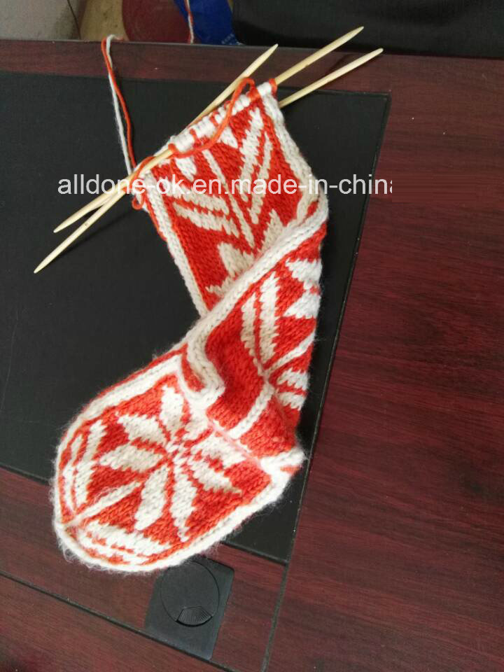 Alldone E-trading Firm Custom Comfy Soft Hand Knit Knee High Slipper Socks, New Fashion Pom Pom Winter Hand Knitted Indoor Floor Chalet Socks